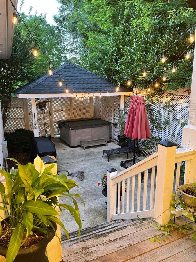 Bama Bed And Breakfast - Sweet Home Alabama Suite タスカルーサ エクステリア 写真
